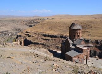 Azak Kalesi Kuşatmasında Zorluklar ve Çatışmalar